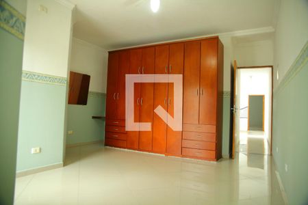 Casa à venda com 166m², 3 quartos e 4 vagasSuíte 3