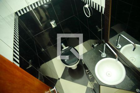 Casa à venda com 166m², 3 quartos e 4 vagasLavabo da Sala