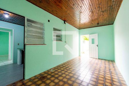 Casa à venda com 82m², 3 quartos e 3 vagasCorredor
