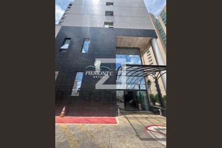 Apartamento para alugar com 40m², 1 quarto e 2 vagas Apartamento para alugar com 40m², 1 quarto e 2 vagasFachada