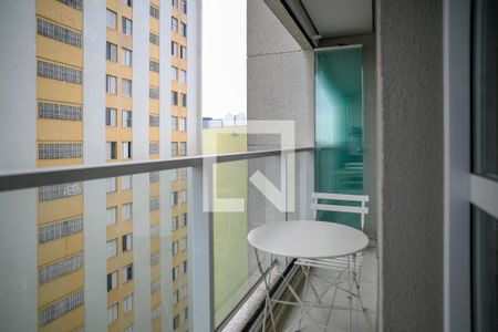 Studio para alugar com 30m², 1 quarto e 1 vaga Studio para alugar com 30m², 1 quarto e 1 vagaVaranda - Studio