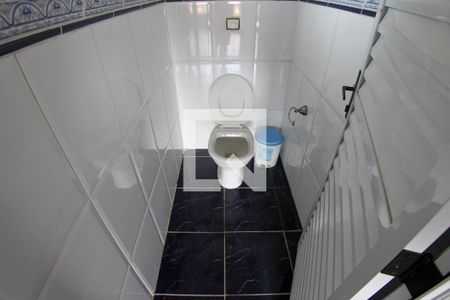 Casa à venda com 280m², 3 quartos e 2 vagasBanheiro 2