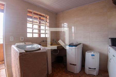 Casa à venda com 280m², 3 quartos e 2 vagasÁrea de Serviço