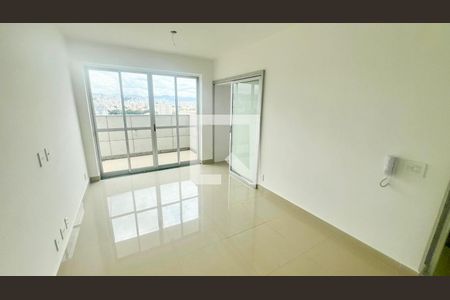 Sala de apartamento à venda com 3 quartos, 176m² em Carlos Prates, Belo Horizonte