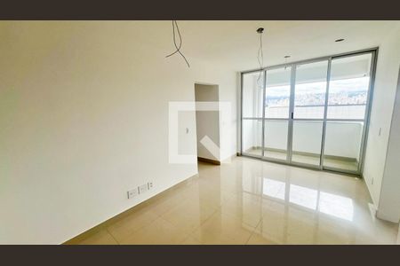 Sala de apartamento à venda com 3 quartos, 176m² em Carlos Prates, Belo Horizonte