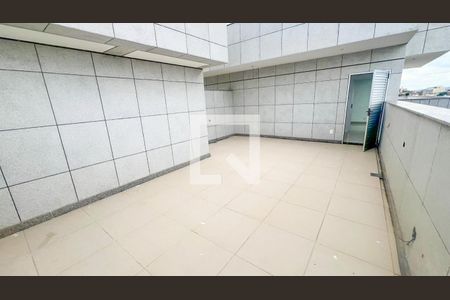 Térreo de apartamento à venda com 3 quartos, 176m² em Carlos Prates, Belo Horizonte