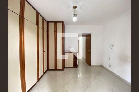 Apartamento à venda com 105m², 3 quartos e 2 vagasQuarto 3