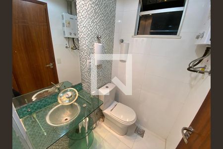 Apartamento à venda com 105m², 3 quartos e 2 vagasBanheiro Social