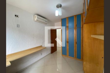 Apartamento à venda com 105m², 3 quartos e 2 vagasQuarto 2