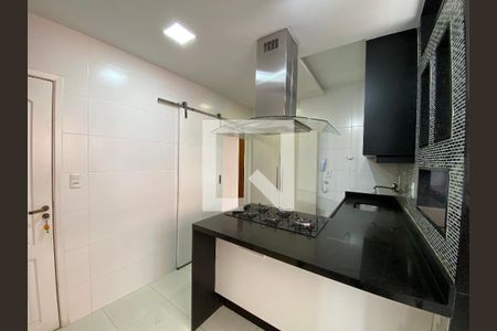 Apartamento à venda com 105m², 3 quartos e 2 vagasCozinha