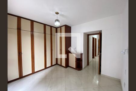 Apartamento à venda com 105m², 3 quartos e 2 vagasQuarto 3