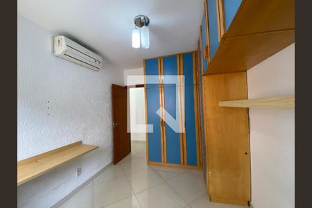Apartamento à venda com 105m², 3 quartos e 2 vagasQuarto 2