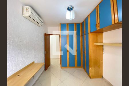 Apartamento à venda com 105m², 3 quartos e 2 vagasQuarto 2