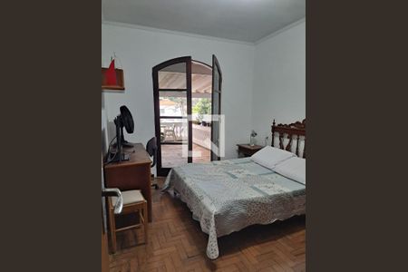 Casa à venda com 315m², 3 quartos e 2 vagas Casa à venda com 315m², 3 quartos e 2 vagasQuarto