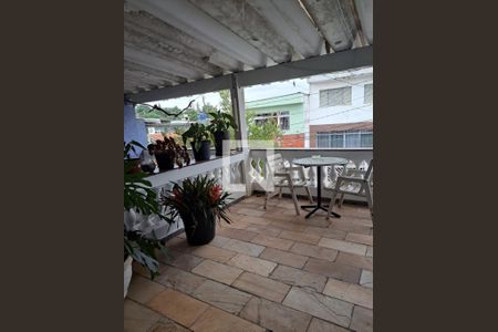 Casa à venda com 315m², 3 quartos e 2 vagas Casa à venda com 315m², 3 quartos e 2 vagasvaranda