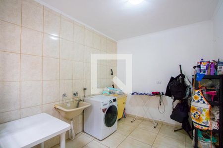 Casa à venda com 231m², 3 quartos e 2 vagas Casa à venda com 231m², 3 quartos e 2 vagasÁrea de serviço