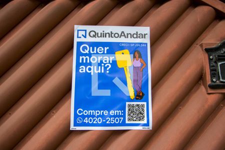 Casa à venda com 231m², 3 quartos e 2 vagas Casa à venda com 231m², 3 quartos e 2 vagasPlaquinha instalada na fachada
