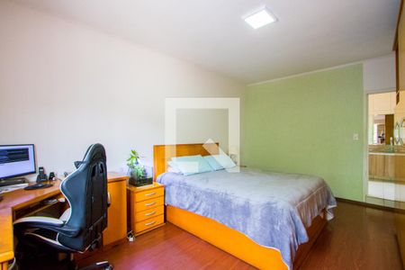 Casa à venda com 231m², 3 quartos e 2 vagas Casa à venda com 231m², 3 quartos e 2 vagasQuarto 1 - Suíte