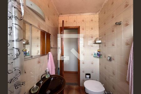 Casa à venda com 139m², 3 quartos e 2 vagas Casa à venda com 139m², 3 quartos e 2 vagasBanheiro 1