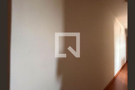 Casa à venda com 139m², 3 quartos e 2 vagas Casa à venda com 139m², 3 quartos e 2 vagasCorredor