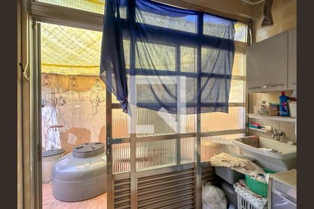 Casa à venda com 139m², 3 quartos e 2 vagas Casa à venda com 139m², 3 quartos e 2 vagasÁrea de Serviço