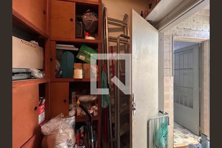 Casa à venda com 139m², 3 quartos e 2 vagas Casa à venda com 139m², 3 quartos e 2 vagasQuarto de Serviço