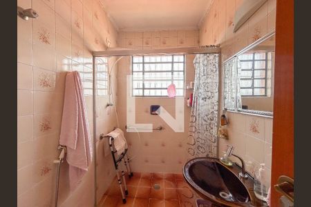 Casa à venda com 139m², 3 quartos e 2 vagas Casa à venda com 139m², 3 quartos e 2 vagasBanheiro 1