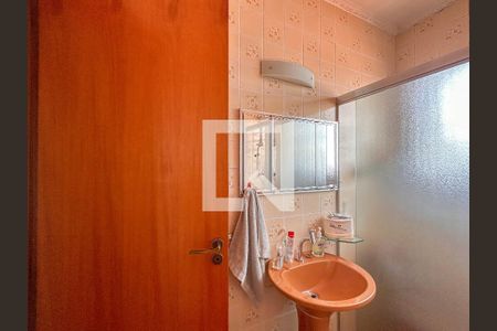 Casa à venda com 139m², 3 quartos e 2 vagas Casa à venda com 139m², 3 quartos e 2 vagasBanheiro da Suíte