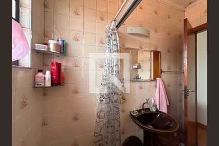 Casa à venda com 139m², 3 quartos e 2 vagas Casa à venda com 139m², 3 quartos e 2 vagasBanheiro 1