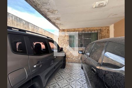 Casa à venda com 139m², 3 quartos e 2 vagas Casa à venda com 139m², 3 quartos e 2 vagasGaragem