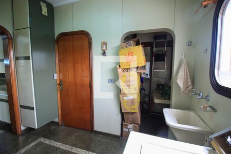 Apartamento para alugar com 544m², 4 quartos e 5 vagasLavanderia Área externa 