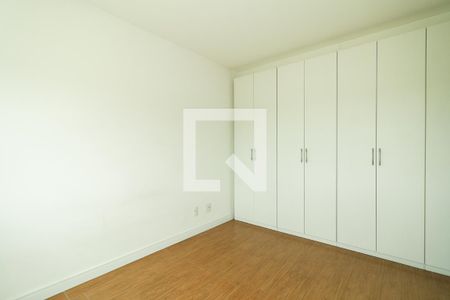 Quarto Suíte de apartamento para alugar com 2 quartos, 70m² em Jardim Itu, Porto Alegre