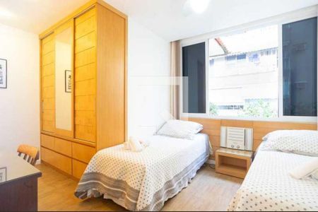 Apartamento à venda com 2 quartos, 74m² em Leblon, Rio de Janeiro