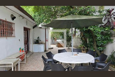 Casa à venda com 184m², 3 quartos e 2 vagas