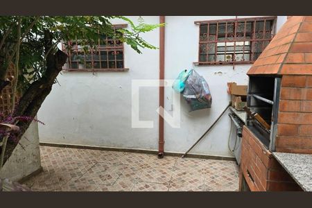 Casa à venda com 184m², 3 quartos e 2 vagas