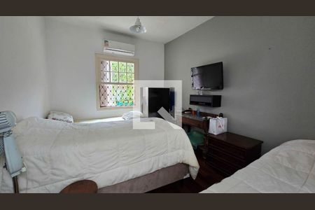 Casa à venda com 184m², 3 quartos e 2 vagas