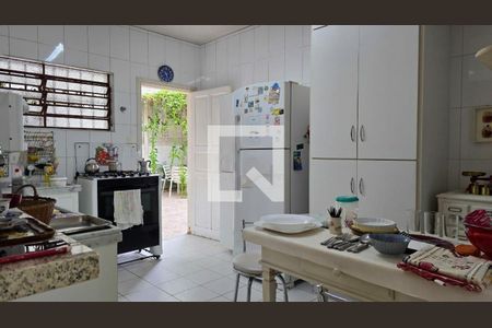 Casa à venda com 184m², 3 quartos e 2 vagas