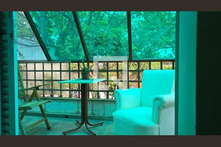 Casa à venda com 184m², 3 quartos e 2 vagas