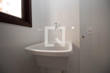Apartamento para alugar com 65m², 2 quartos e 1 vaga Apartamento para alugar com 65m², 2 quartos e 1 vagaCozinha e Área de Serviço