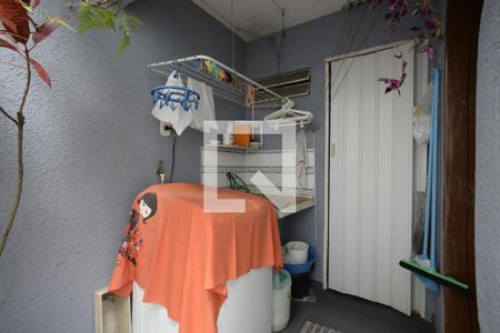 Casa à venda com 90m², 2 quartos e 1 vagaÁrea de Serviço