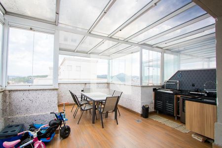 Apartamento à venda com 114m², 3 quartos e 2 vagas Apartamento à venda com 114m², 3 quartos e 2 vagasEspaço gourmet