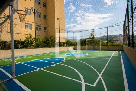 Apartamento à venda com 114m², 3 quartos e 2 vagas Apartamento à venda com 114m², 3 quartos e 2 vagasÁrea comum - Quadra esportiva