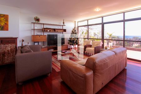 Apartamento à venda com 336m², 4 quartos e 5 vagasSala