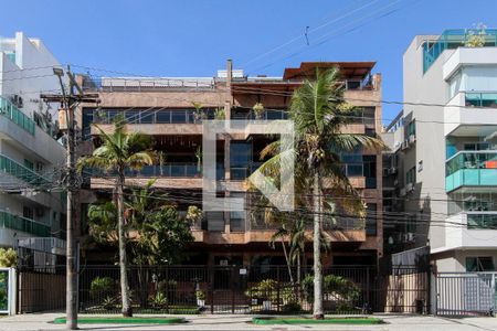 Apartamento à venda com 336m², 4 quartos e 5 vagasFachada