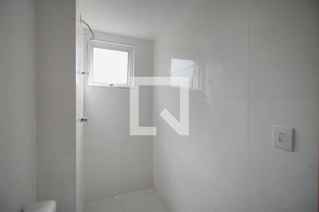 Apartamento à venda com 130m², 2 quartos e 2 vagasBanheiro da Suíte