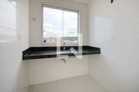 Apartamento à venda com 130m², 2 quartos e 2 vagasCozinha