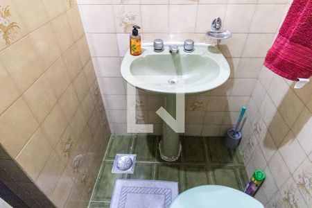 Casa para alugar com 110m², 3 quartos e 4 vagas Casa para alugar com 110m², 3 quartos e 4 vagasBanheiro Social