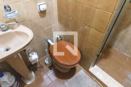 Casa para alugar com 110m², 3 quartos e 4 vagas Casa para alugar com 110m², 3 quartos e 4 vagasBanheiro do Quarto 1