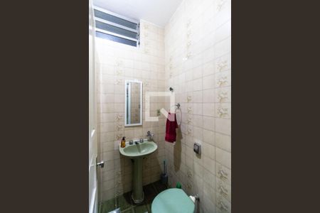 Casa para alugar com 110m², 3 quartos e 4 vagas Casa para alugar com 110m², 3 quartos e 4 vagasBanheiro Social