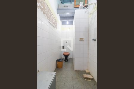 Casa à venda com 287m², 2 quartos e 3 vagasQuintal - Churrasqueira (banheiro)